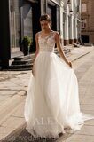 "Ortensia" - лаконичное свадебное платье с вышивкой